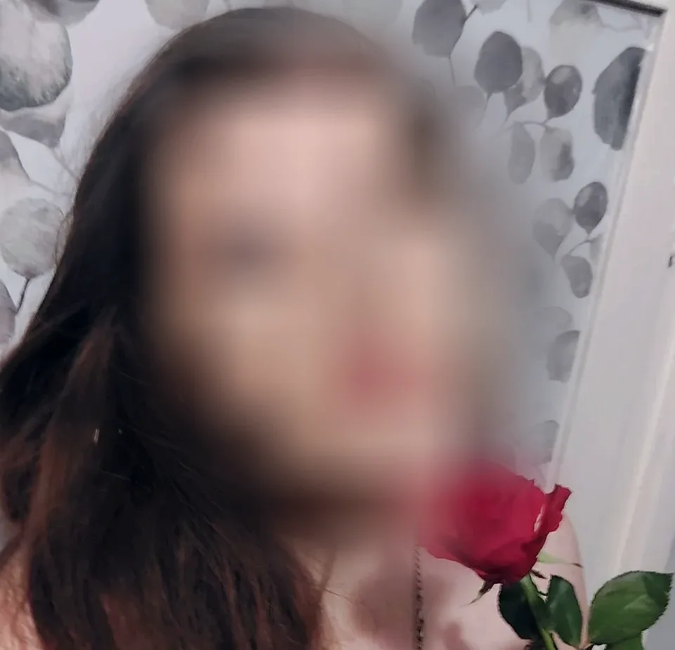 Molly, 27